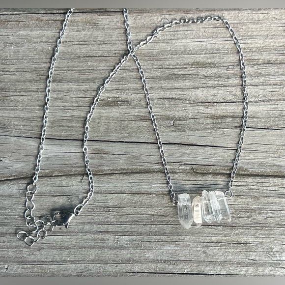 Simple Crystal Stone Adjustable Necklace Pendant Silver Tone - Picture 1 of 3